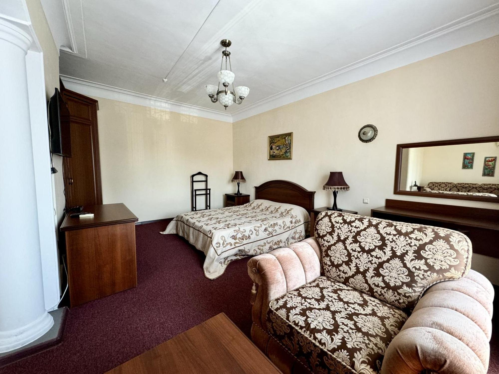 Hotel Zhambyl Taraz Exterior foto