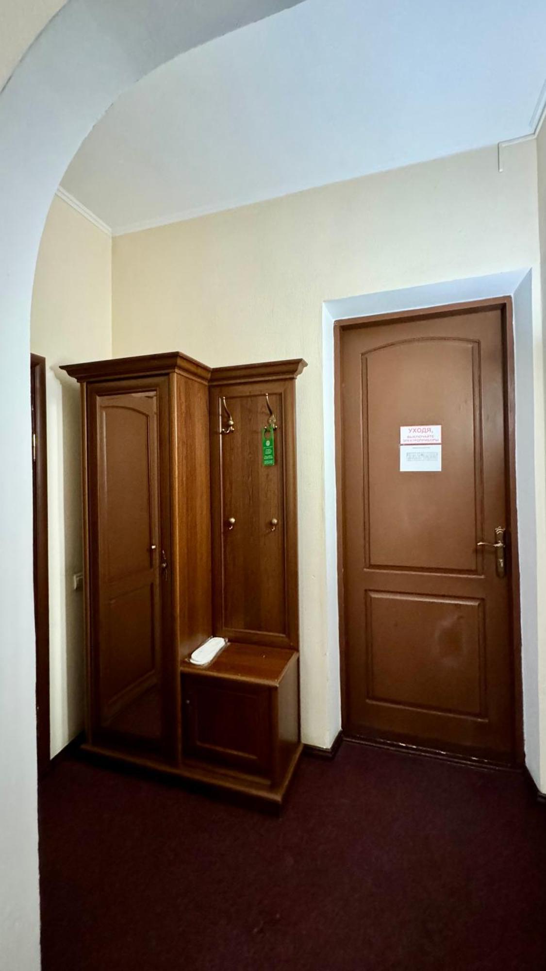 Hotel Zhambyl Taraz Exterior foto